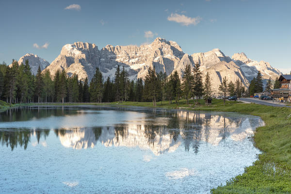 the lake of Antorno taken up during a cool summer morning, Dolomiti, municipality of Auronzo di Cadore, Belluno province, Veneto district, Italy, Europe