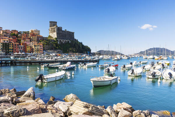 the medieval castle dominates the gulf of Lerici during a beautiful sunny day, Lerici, La Spezia, Liguria, Italy, Europe