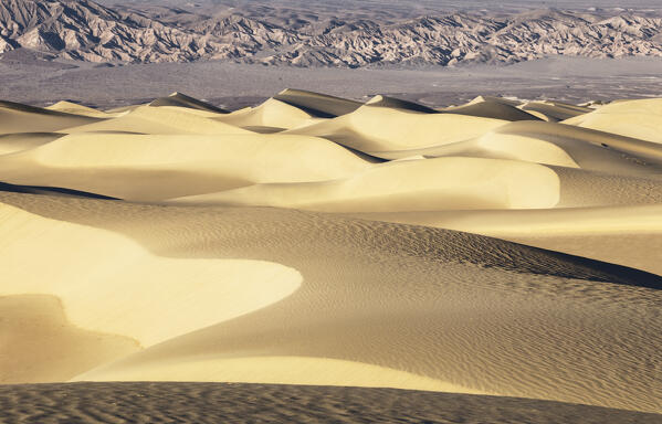 Mesquite Flat Sand Dunes at sunset, Death Valley National Park, California, North America, USA