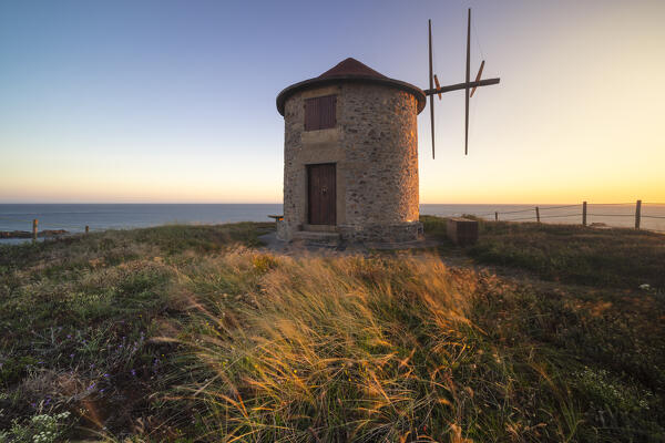 Apulia Windmills at sunset, Apulia, Esposende, Braga, Norte, Portugal, Iberian Peninsula, Western Europe