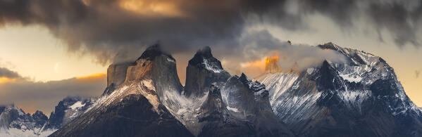 Panoramic view of Cuernos del Paine during sunset, Torres del Paine NP, Ultima Esperanza, Region de Magallanes y de la Antartica Chilena, Patagonia, Chile, South America