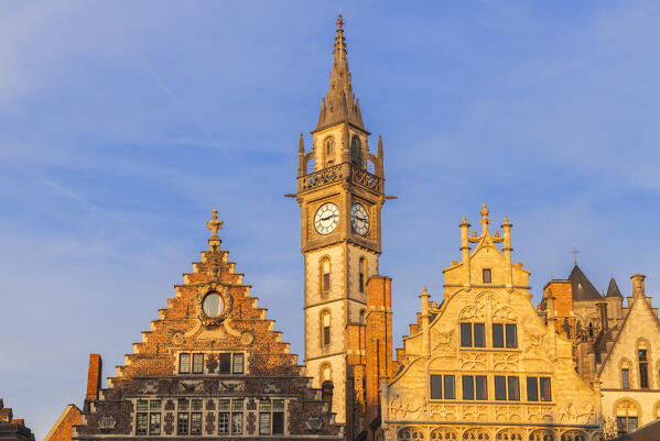Gildehuis der vrije schippers and Tweede Korenmetershuis during sunset, Gand, Belgium, East Flanders, Flanders, Western Europe