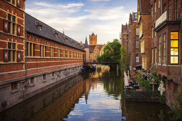 Wooden house of Jan Brouckaerd and Lys river with reflections during sunset, Gand, Belgium, East Flanders, Flanders, Western Europe