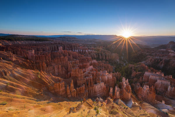 Bryce Canyon at sunrise, Utah, North America, USA