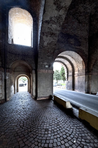 Internal architecture of Porta Verona of the fortress of Peschiera del Garda: today it is a UNESCO World Heritage Site. Verona province, Veneto, Italy, Europe.