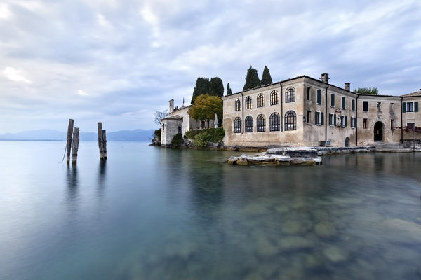 The Bay of Sirens in Punta San Vigilio was the destination of illustrious people like Winsotn Churchill, Laurence Oliver and Charles the Prince of Wales. Lake Garda, Verona province, Veneto, Italy, Europe.