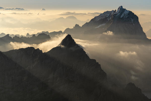 Sunrise on Punta Sorapiss, Cortina d'Ampezzo, Belluno province, Italy, Europe