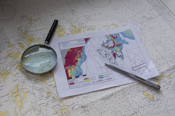 The map of Svalbard Islands and polar ice cap extention.