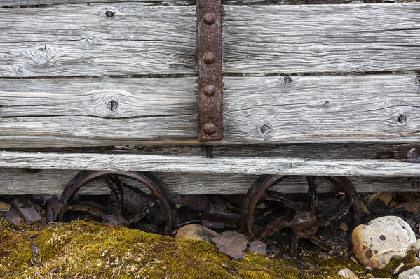 Deteriorating mine shaft.