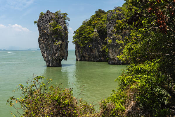 James Bond Island, featured in the movie “The Man with the Golden Gun”, Phang Nga Bay, Thailand.