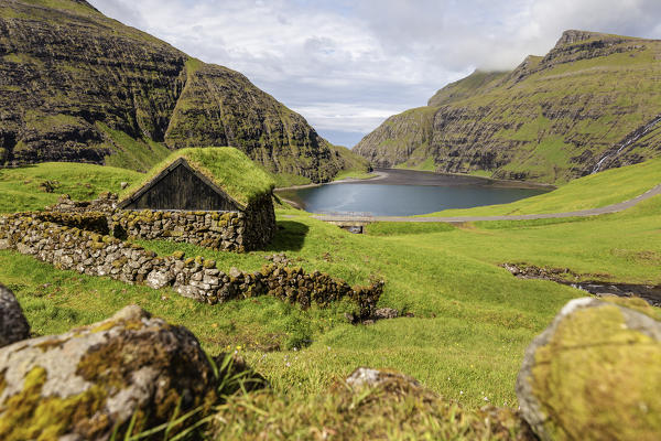 Europe, Denmark, Faroe Islands, Streymoy, Saksun: the green town facing the fjord