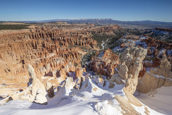 USA, Utah, Bryce Canyon National Park: panorama from the top of the rim