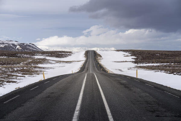 On the road on the Icelandic Highlands: Ring Road, Iceland, Europe 