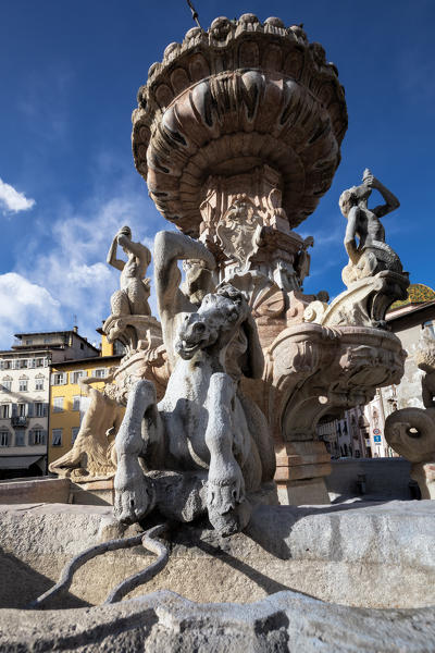 Fountain of Neptune, Piazza del Duomo, Trento province, Trentino Alto-Adige, Italy, Europe.