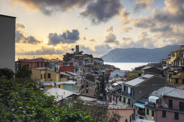 Sunset over the village of Vernazza, UNESCO World Heritage Site, National Park of Cinque Terre, municipality of Vernazza, La Spezia province, Liguria district, Italy, Europe