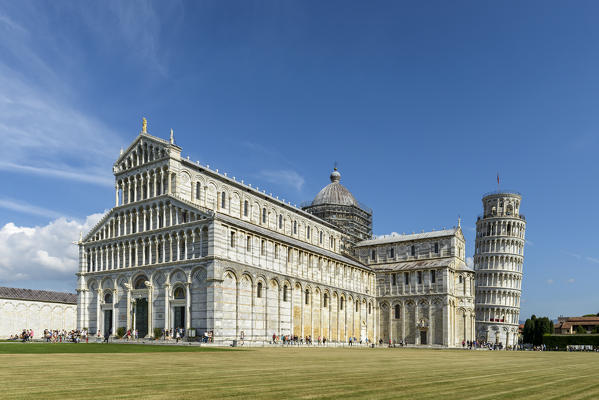 Tourists in front of the Cathedral and leaning from Pisa. Europe, Italy, Tuscany, Pisa