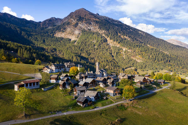 View on the alpine village of Cimalmotto, Campo Vallemaggia, Valle Maggia, Canton Ticino, Switzerland, Europe