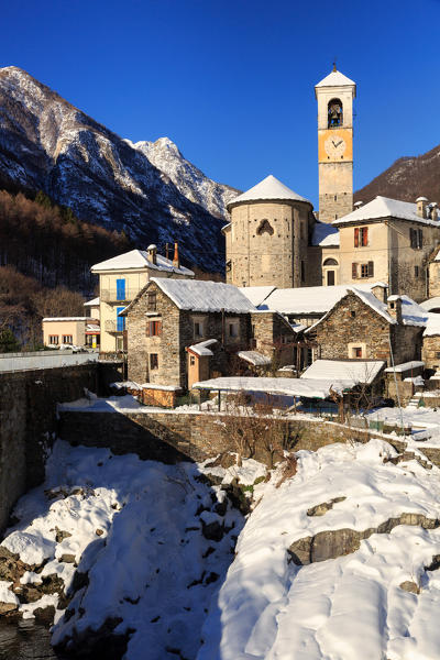 The village of Lavertezzo in winter, Lavertezzo, Val Verzasca, Canton Ticino, Switzerland, Europe