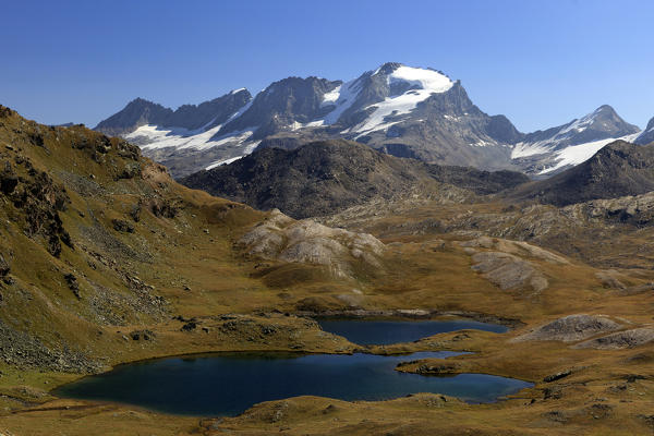 Lakes Trebecchi in front of Gran Paradiso mountain, Colle del Nivolet, Province of Aosta, Valle d'Aosta, Italy, Europe