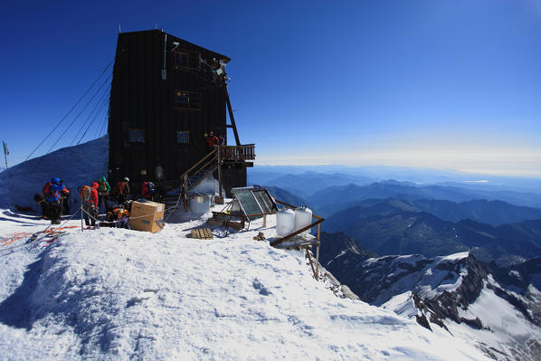 Capanna Margherita refuge, the highest in the Alps with their 4554 meters, Signalkuppe, Monte Rosa, Punta Gnifetti, Province of Verbano Cusio-Ossola, Piemonte, Italy