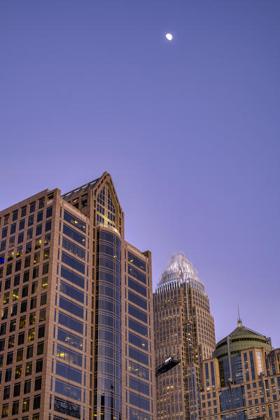 USA, North Carolina, Charlotte, Skyscrapers at sunset