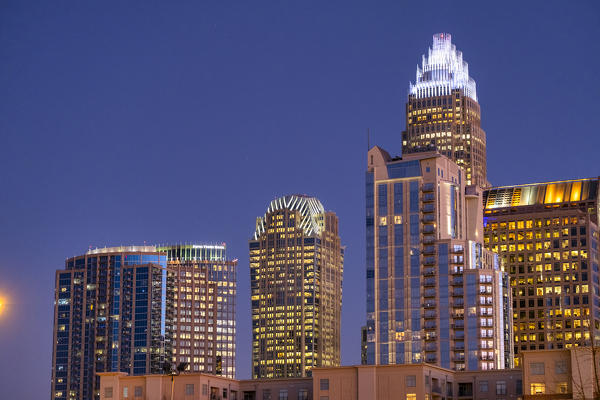 USA, North Carolina, Charlotte, Skyscrapers by night