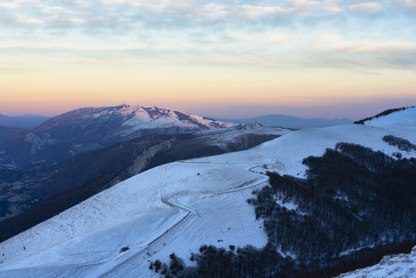 Italy, Umbria, Apennines, Mount Cucco in Winter at sunrise