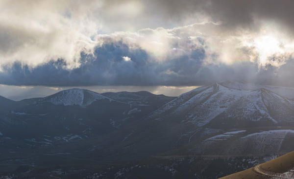 Italy, Umbria, Sibillini NP, Storm on Apennines in Winter