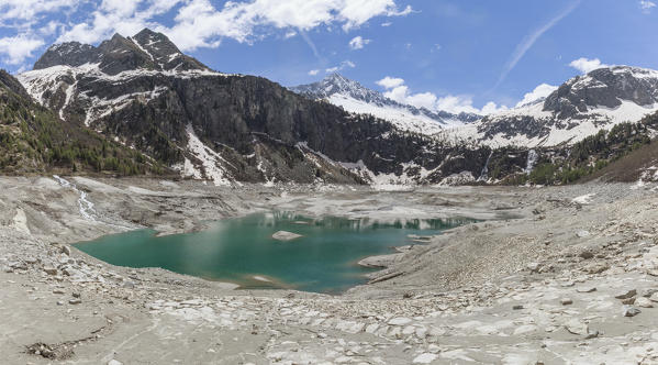 Brescia, Lombardy, Italy. Avio lake