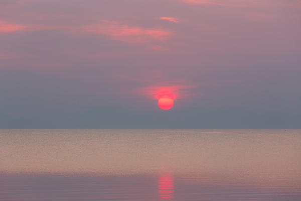 Africa,Malawi,Salima district.
Malawi lake at sunrise 