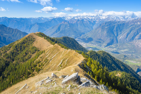 The ridge from Loccia di Peve to Monte Alom, Vigezzo valley, Ossola, Piedmont, Province of Verbano Cusio Ossola, italian alps, Italy