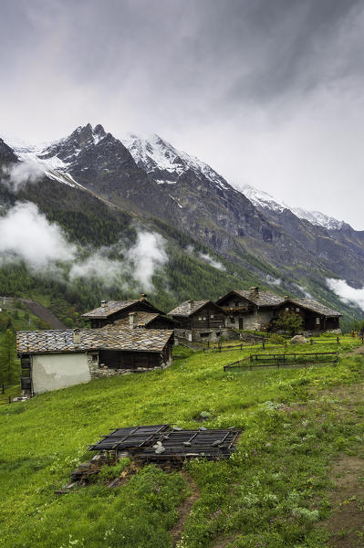 Tignet (Valsavarenche, Gran Paradiso National Park, Aosta Valley, Italy)