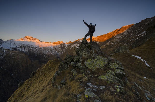Sunrise (Soana Valley, Gran Paradiso National Park, Piedmont, Italy)