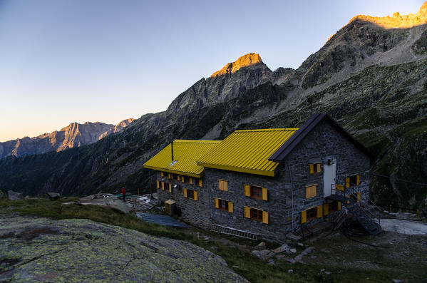 Sunrise at Refuge Pontese (Piantonetto valley, Gran Paradiso National Park, Piedmont)