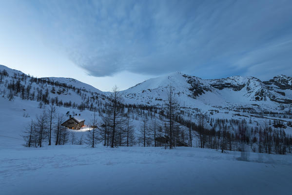 Refuge Gattascosa at dusk, Bognanco valley, Ossola, Piedmont, Italian alps, Italy