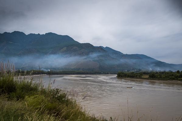 First Bend of the Yangtze River at Shigu, Lijiang, Yunnan Province, China, Asia, Asian, East Asia, Far East
