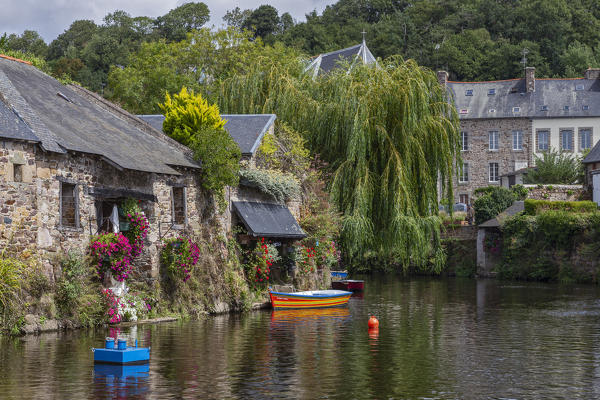 Brittany, France, Pontrieux. Pontrieux village and its river