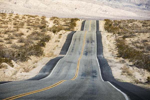 US 190 road, Death Valley National Park, California, USA