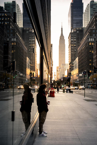 Sunrise in new York during 