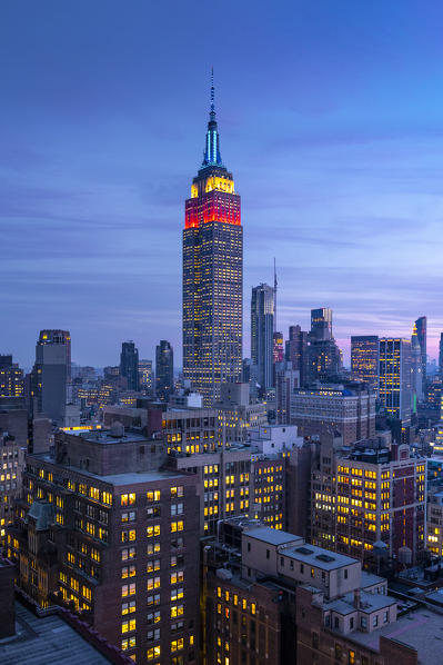 The Empire State Buiklding at evening. MAnhattan, New York, USA