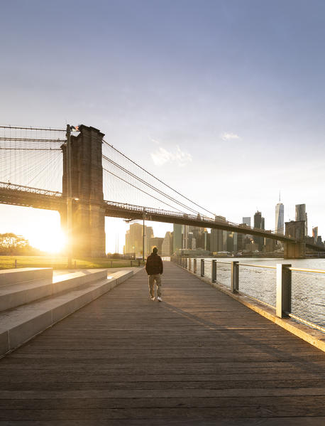 Sunset in Brooklin near Brooklin Bridge, with Manhattan on the background. New York City, USA. 