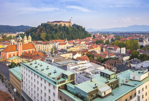 Elevated view of Ljubljiana old town, with the Franciscan Annunciation church and the Castle. Ljubljiana, Osrednjeslovenska, Slovenia.