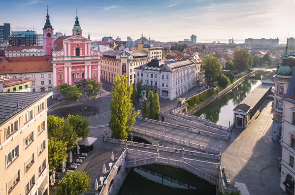 Elevated view of Ljubljiana old town, with the Franciscan Annunciation church. Ljubljiana, Osrednjeslovenska, Slovenia.