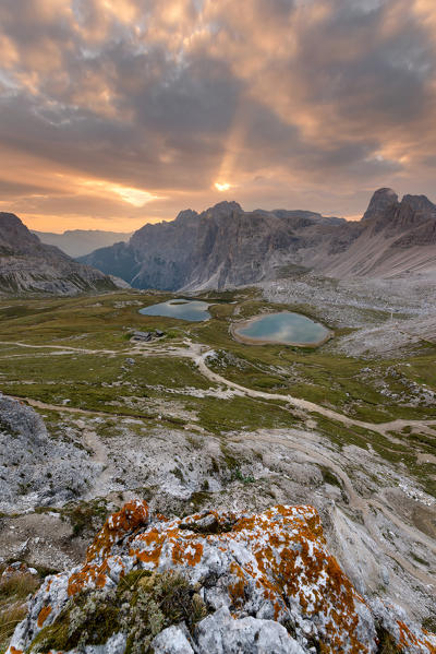 foto  - Europe, Italy, Dolomites, South Tyrol, Bolzano. Piani lakes at sunrise.