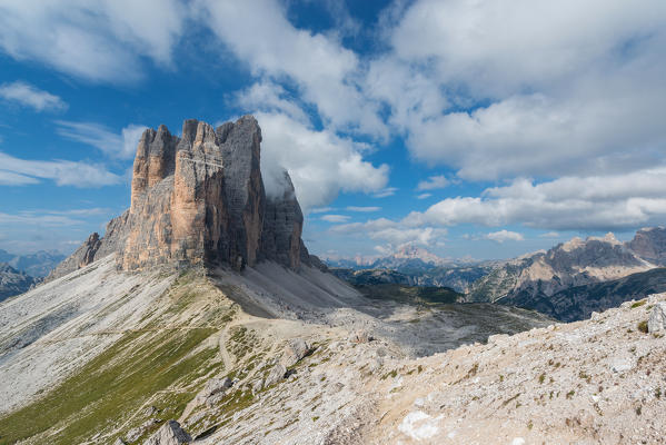 foto  - Europe, Italy, Dolomites, Veneto, Belluno. Tre Cime di Lavaredo seen from Lavaredo fork in a summer sunny day
