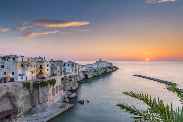 foto  - Punta di San Francesco (San Francesco Promenade) in Vieste, Gargano, Foggia district, Apulia, Italy