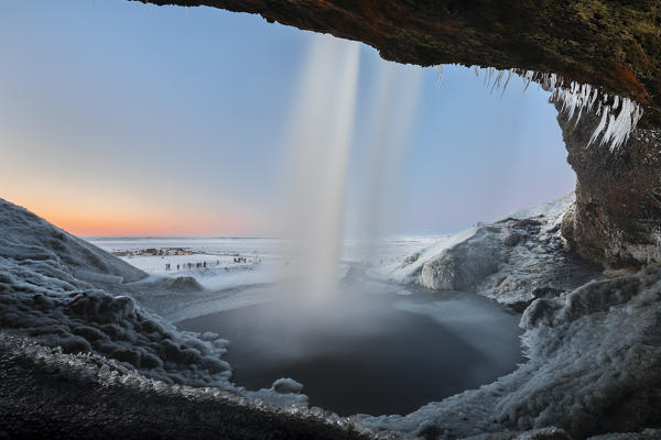 foto  - Sunset at Seljalandsfoss, Skógar, Iceland, Northern Europe 