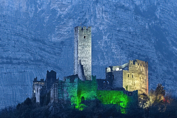foto  - Drena castle is a ruin that stands on a hill and has retained the mystique of a medieval mountain fortress. Drena, Laghi Valley, Trento province, Trentino Alto-Adige, Italy, Europe.
